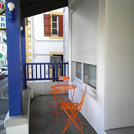 Annexe Hotel De La Gare Hendaye Exteriör bild