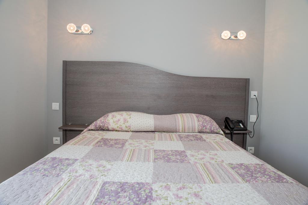 Annexe Hotel De La Gare Hendaye Exteriör bild